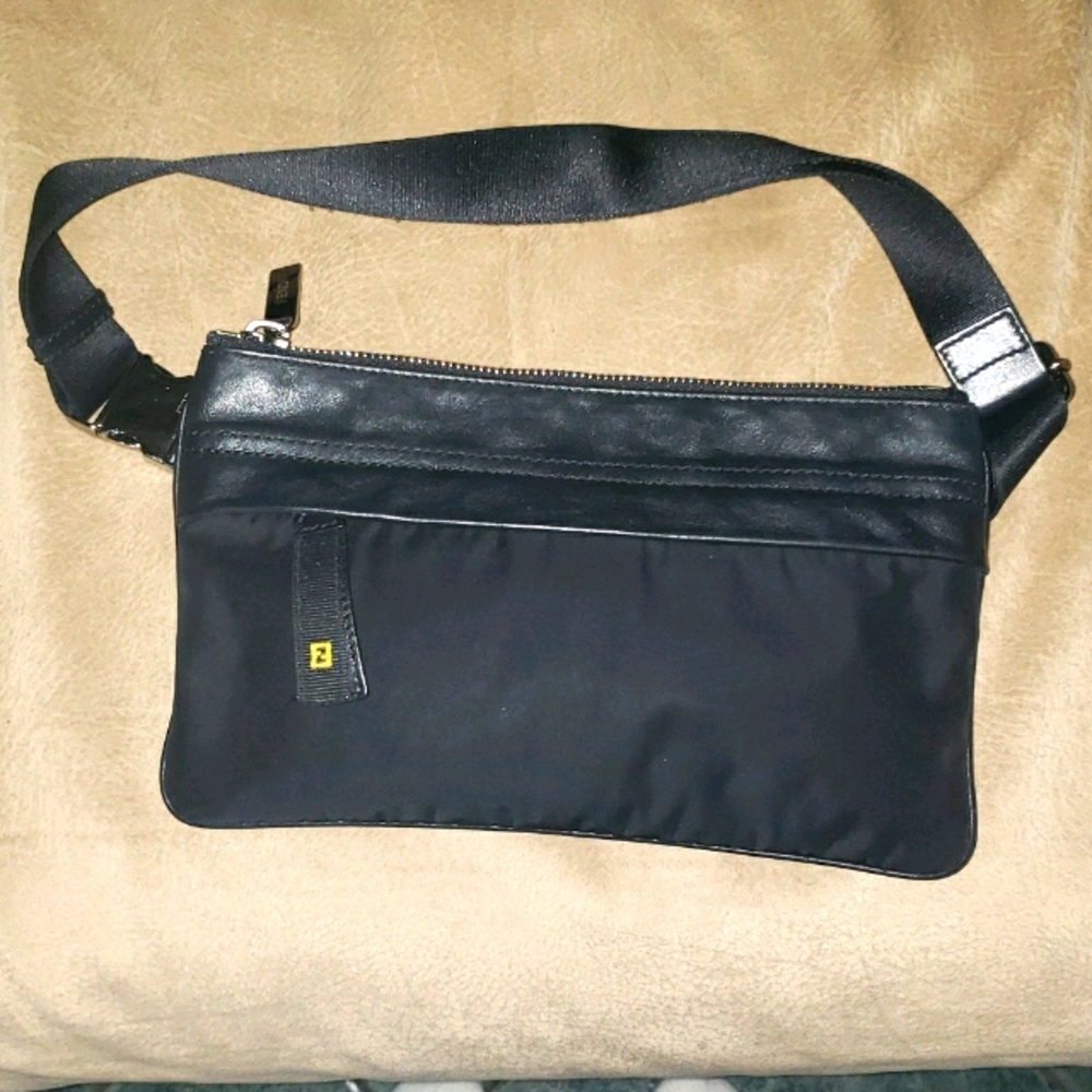 Fendi Fanny pack waist bag belt bag bum black auth
